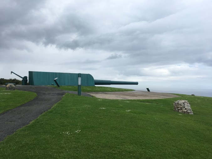 There's a fort and cannons at the top of Mont San Pedro
