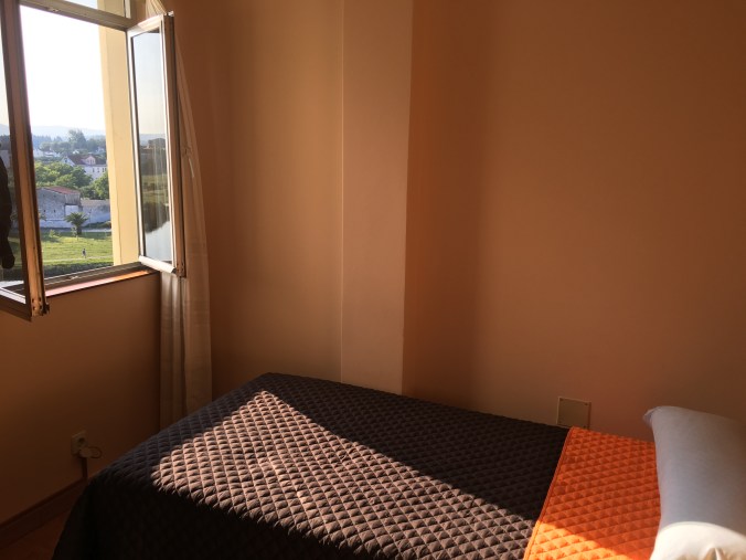 The single room for 14 euros had a small sink